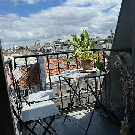 Appartamento Studio Entierement Renove Place De La Bastille Parigi
